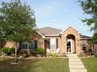 5704 Southern Hills Dr, North Richland Hills, TX 76180
