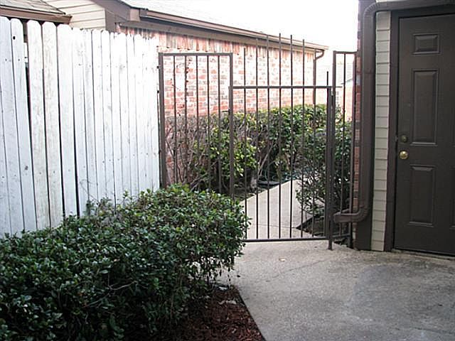 2nd image of 1013 Weston Dr