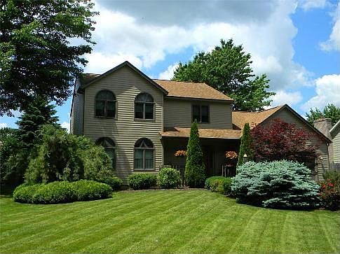 2nd image of 6327 Hardwood Ln