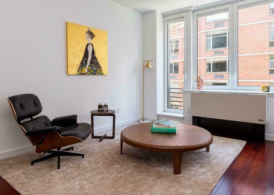 1st image of 125 W 21st St APT 8A