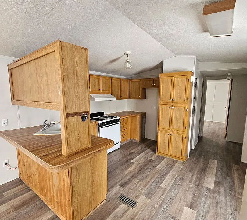 5022 Danford Dr
