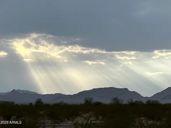 47568 Avenue 71 -- E #-, Salome, AZ 85348