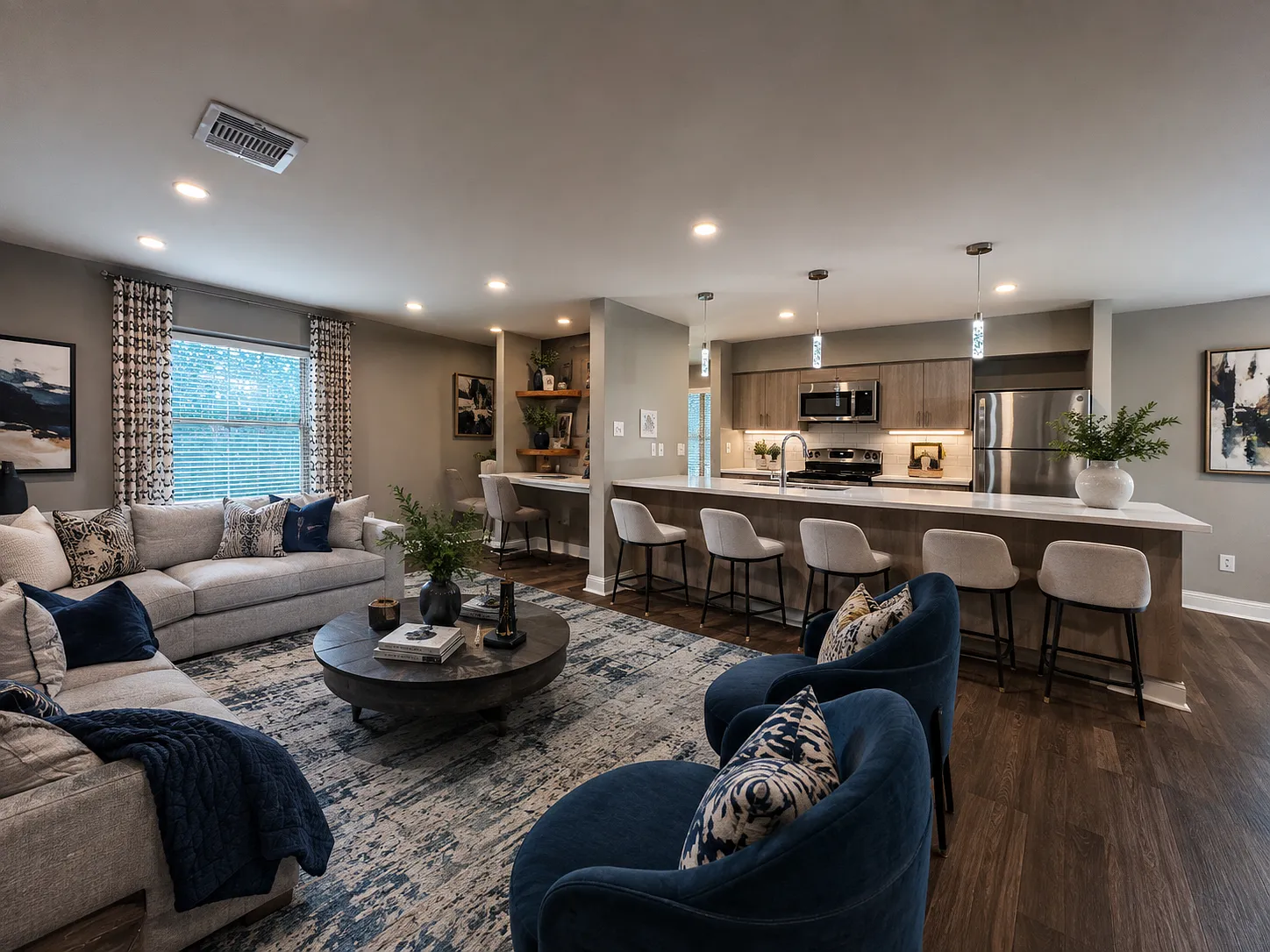 Woodway Garden Townhomes — Photo 4