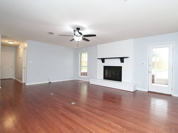 5th image of 1365 Calcutta Dr