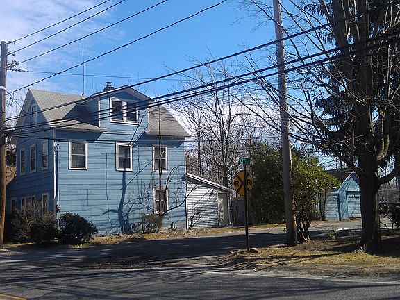 3rd image of 40 Baylis Ave