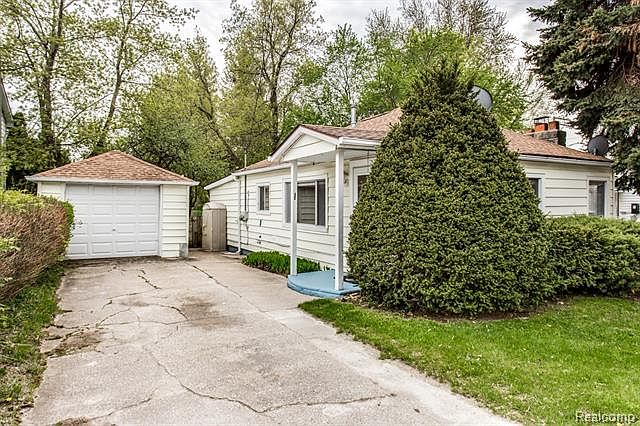 1st image of 3583 Bayview Dr