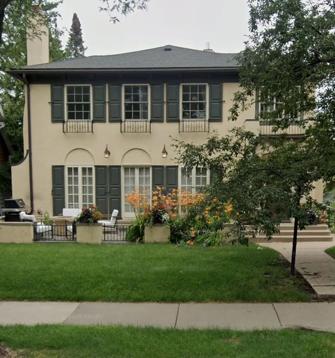 3 bed, 1400 sqft, $2,395 — Photo 1