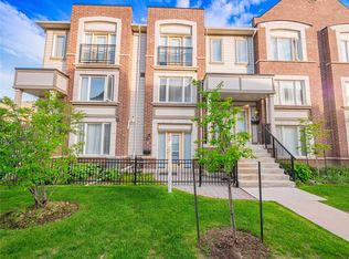 26 Harry Penrose Ave, Aurora, ON L4G0S3