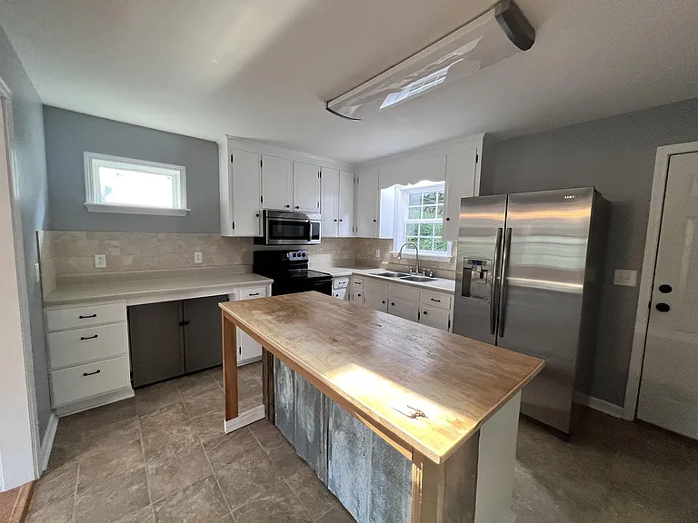 69 Rainbow Rd — Photo 5
