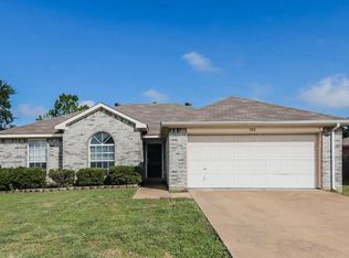 303 S Chestnut St, Forney, TX 75126