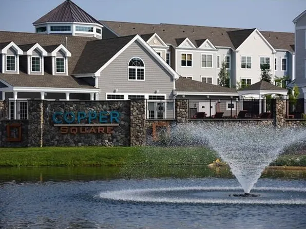 401 Copper Square Dr, Bethel, CT 06801