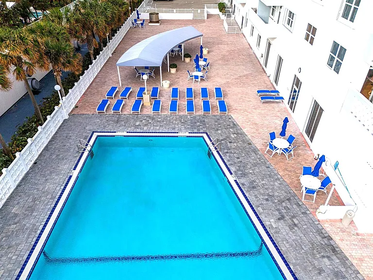 4250 Galt Ocean Dr #PHB — Photo 34