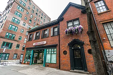 Rented by Bond New York