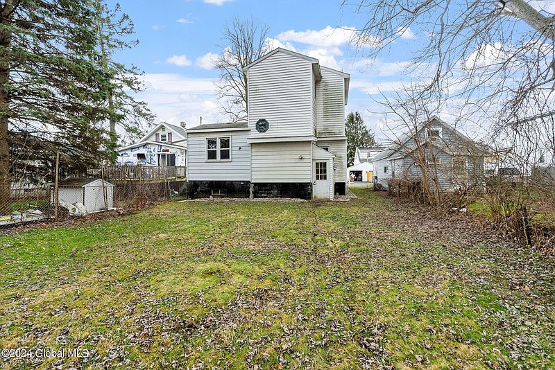 5th image of 7 Sunnyside Avenue
