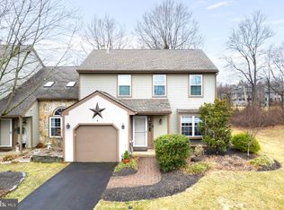 4 Juniper Ct, Newtown, PA 18940