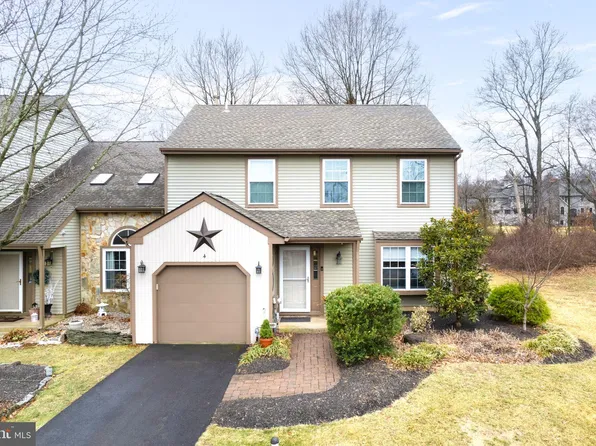 4 Juniper Ct, Newtown, PA 18940