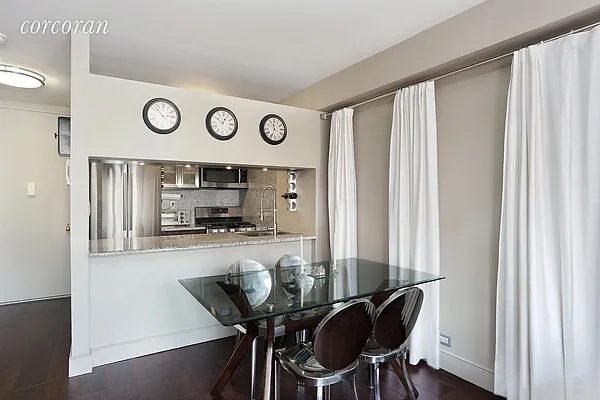 Rented by Corcoran | media 23