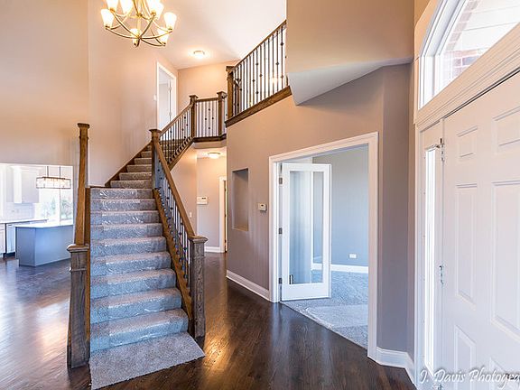 5th image of 8550 Huckins Dr