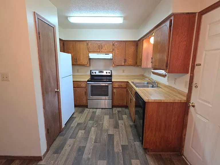 1208 S Frankfort Ave #A — Photo 4