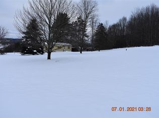 28 Phillips Rd, Montrose, PA 18801