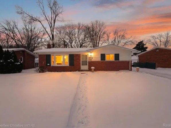 22216 N Brandon Ave, Farmington Hills, MI 48336