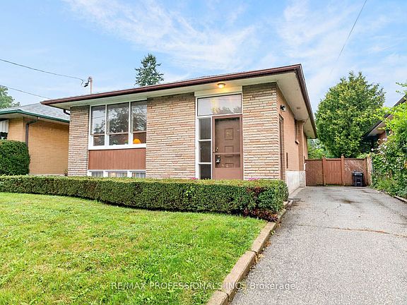 2nd image of 28 Baskerville Cres