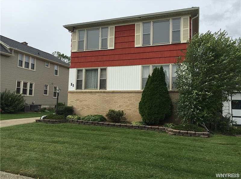 1st image of 44 Ellwood Ave
