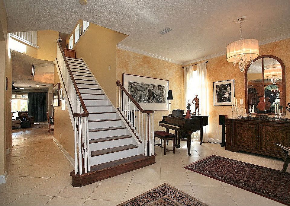 1st image of 1556 Harbour Club Dr
