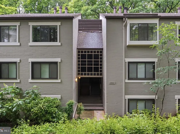 11721 Karbon Hill Ct APT 201, Reston, VA 20191