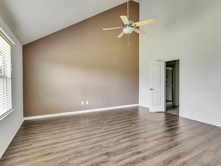 9203 Haverford Cove Ct — Photo 27