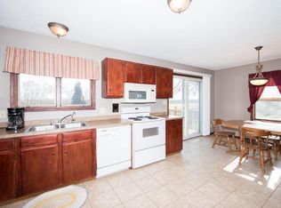 8 Linden Ln, Blue Earth, MN 56013