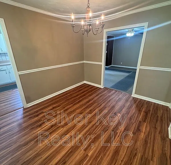 235 Rose Dr — Photo 10