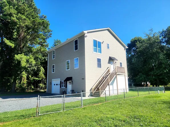 7042 Pine Creek Dr, Chincoteague, VA 23336