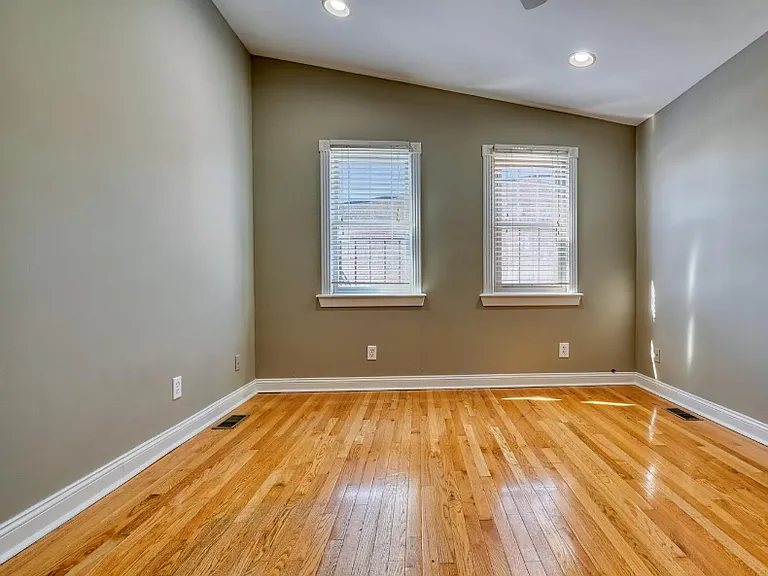 1038 Light St #2 — Photo 10