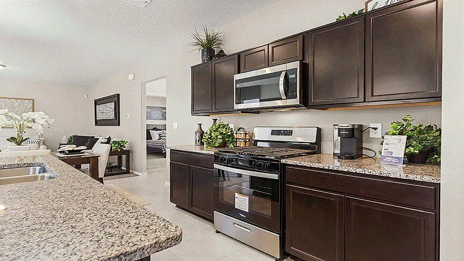 4 bed, 1602 sqft, $2,400 — Photo 2