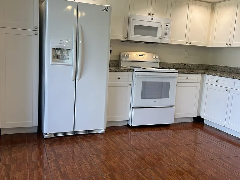 8520 SW 133rd Avenue Rd #213 — Photo 22