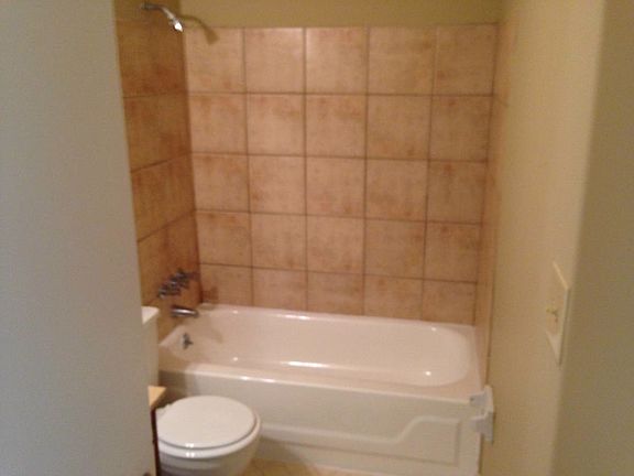 3rd image of 3848 Lucerne Dr