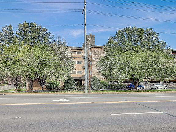 5th image of 4200 W End Ave APT 401