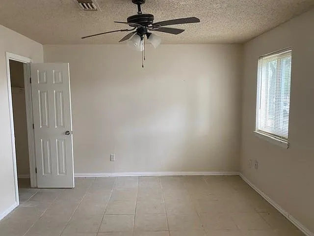 2142 Greenbriar Colony Dr — Photo 10
