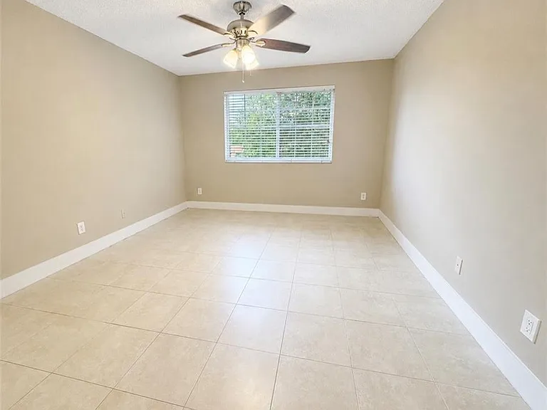 1205 Wildwood Lakes Blvd #203 — Photo 4