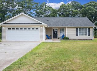 1 Thomas Dr, Williamston, SC 29697