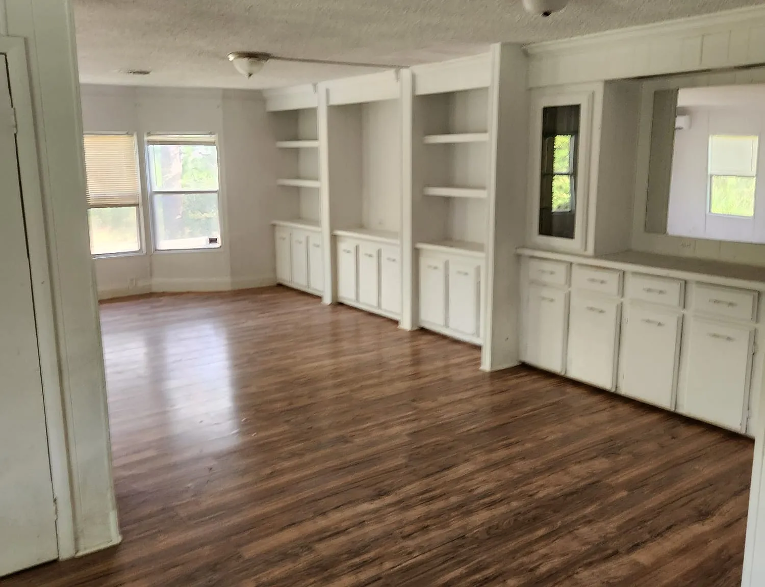 3 bed, 1344 sqft, $1,150 — Photo 2