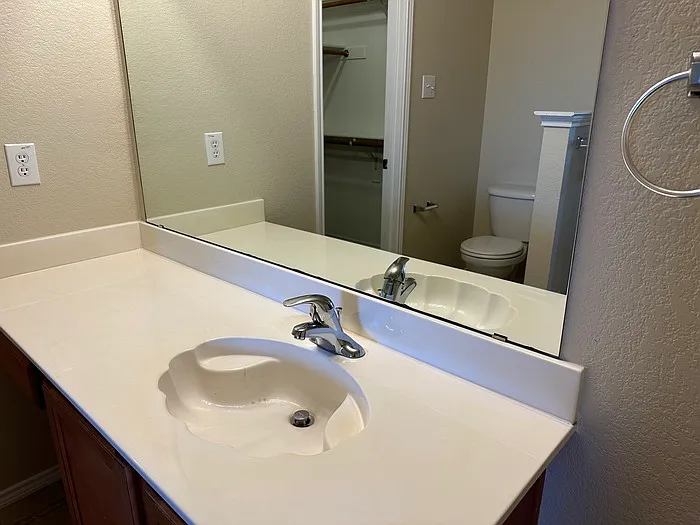 301 Meadow Lark Ln — Photo 15