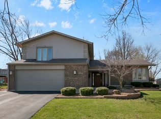 345 Falcon Ridge Way, Bolingbrook, IL 60440