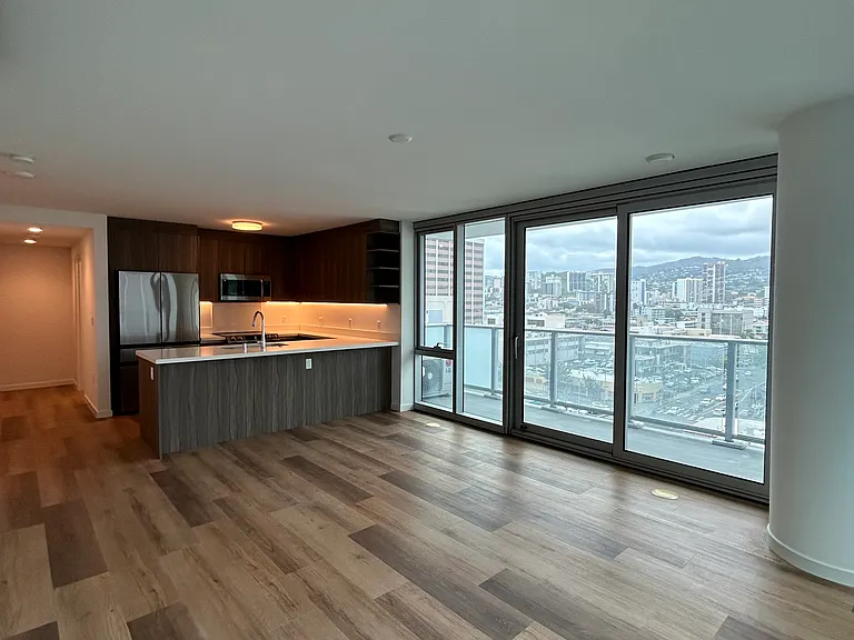 1515 Liona St #1011 — Photo 3