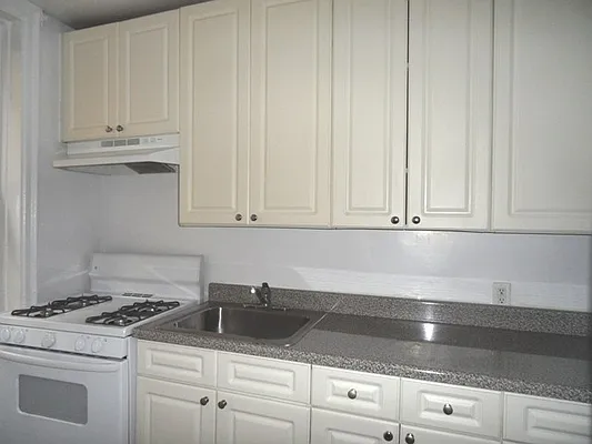 Rented by Goldfarb Properties | media 1