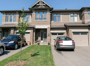 244 Dolce Cres, Ottawa, ON K1X0B3