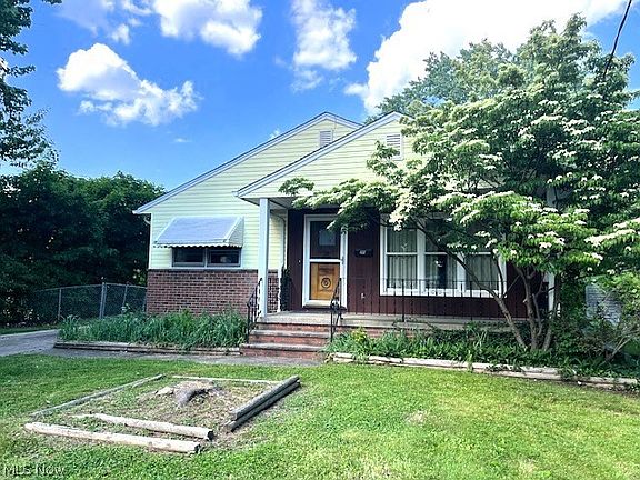 2nd image of 437 Lamson Ave