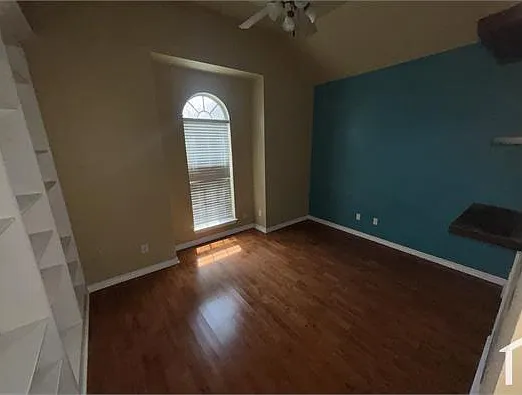 5102 Woodville Ct — Photo 5