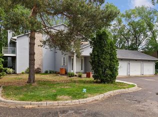 2509 Innsbruck Trl, New Brighton, MN 55112